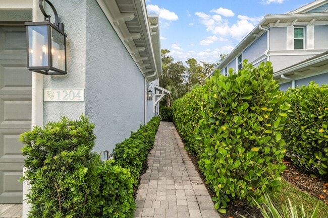 Building Photo - 2-Bed First Floor Home Rental In Gated Community With Amenities