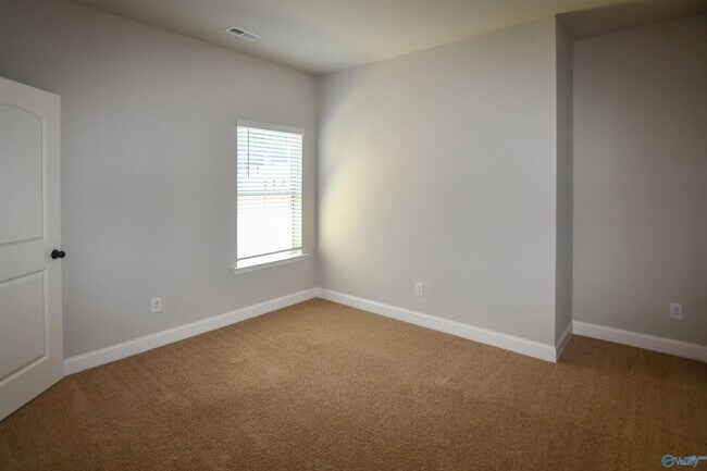 Building Photo - 173 Grey Fawn Trail