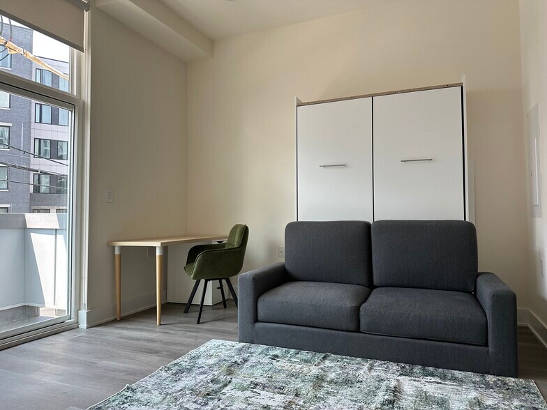 Living / Sleeping Area - 1102 N 2nd St