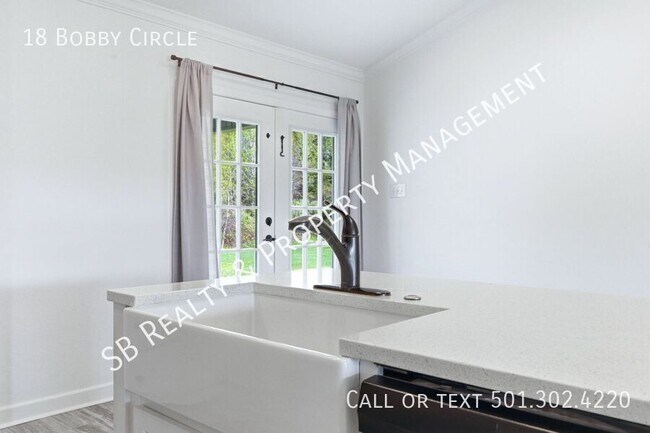 Building Photo - 18 Bobby Cir