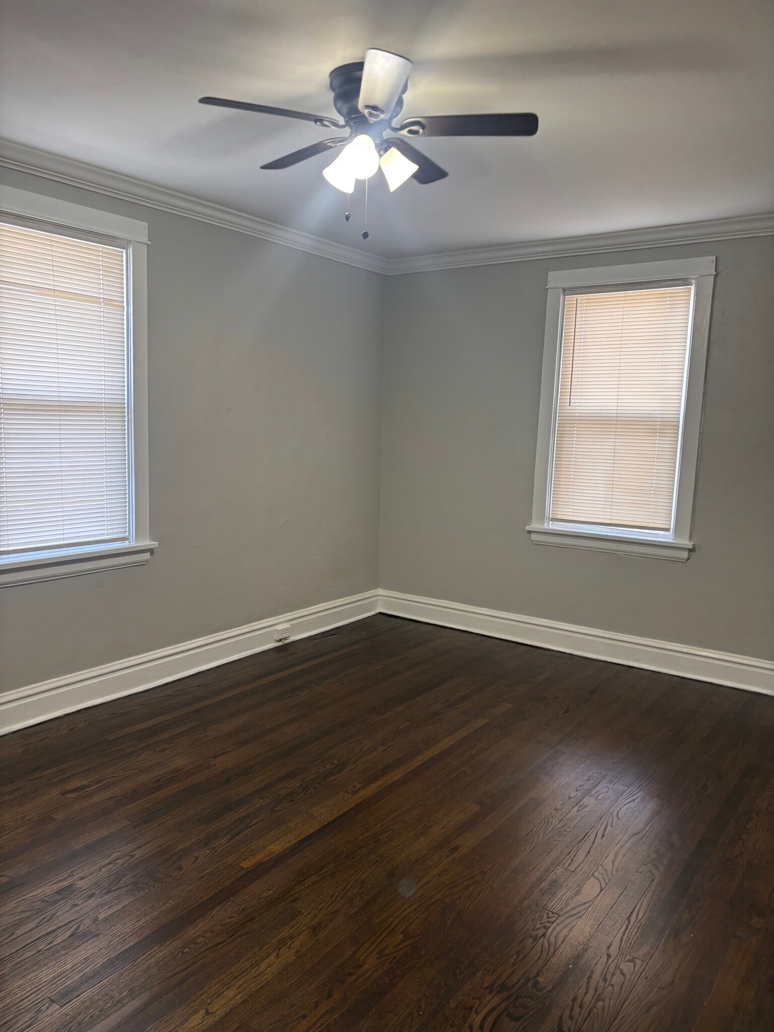 Building Photo - 353 Horn Ave