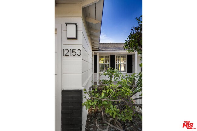 Building Photo - 12153 Maxwellton Rd