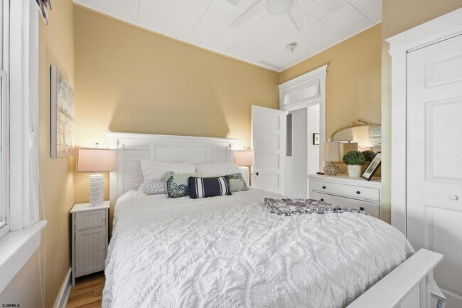 Building Photo - 115 N Sumner Ave