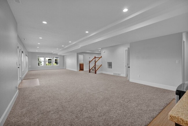 Building Photo - Luxury North Salt Lake Home with Mountain Views, Office & Fully Fenced Yard