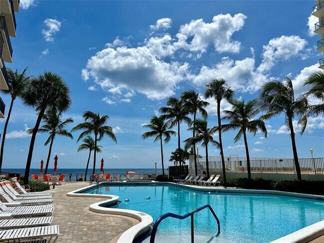 Building Photo - 3800 Galt Ocean Dr