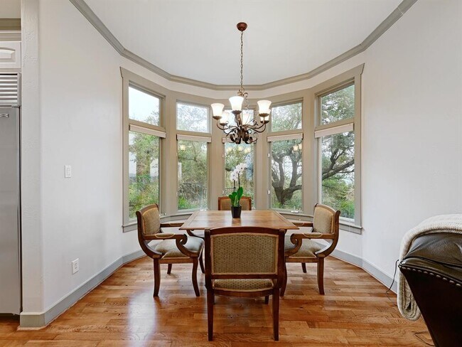 Building Photo - 2300 Barton Creek Blvd