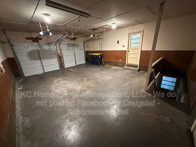 Building Photo - 12211 E 52nd Terrace