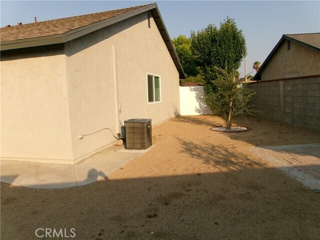 Building Photo - 11131 Davenport Pl
