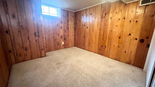 Building Photo - 2583-2585 S 700 E