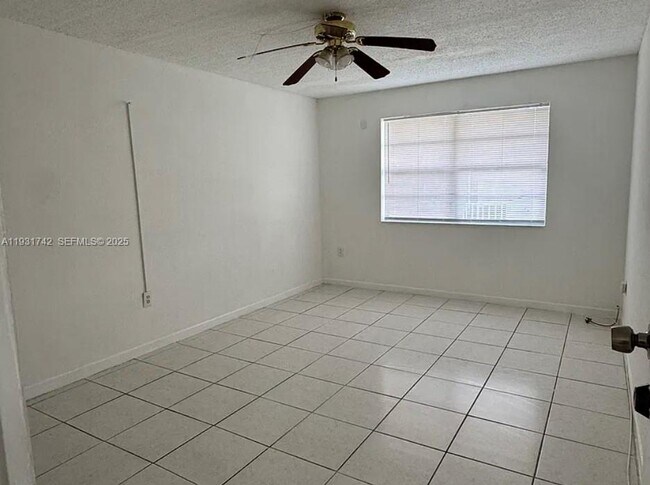 Building Photo - 301 NW 177th St