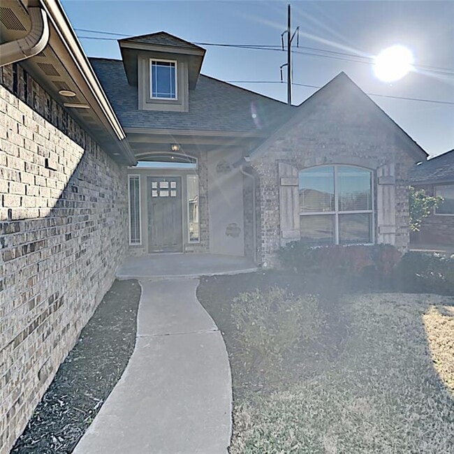 Building Photo - 1612 NW 157th Cir