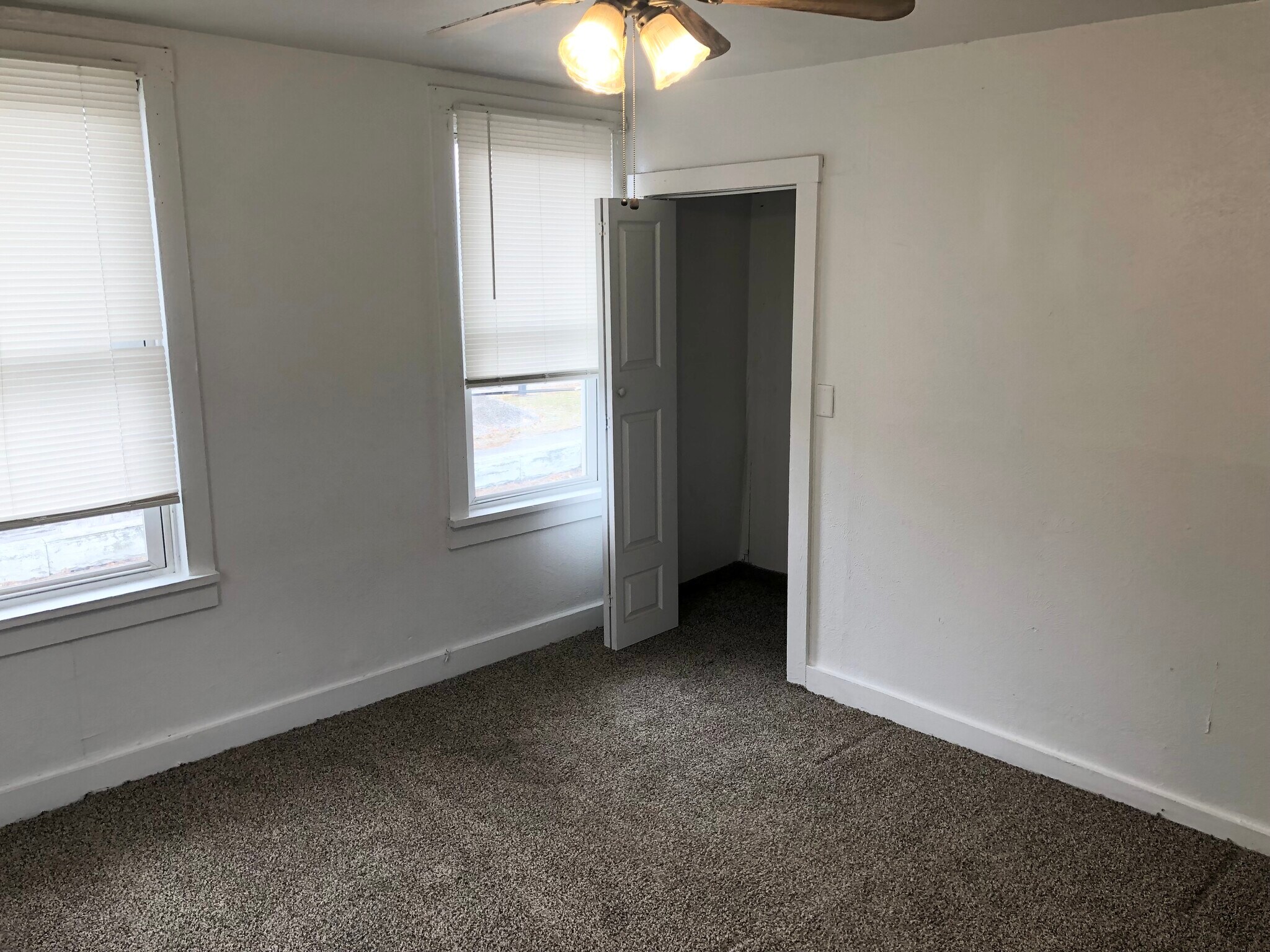 Building Photo - 713 E Michigan St