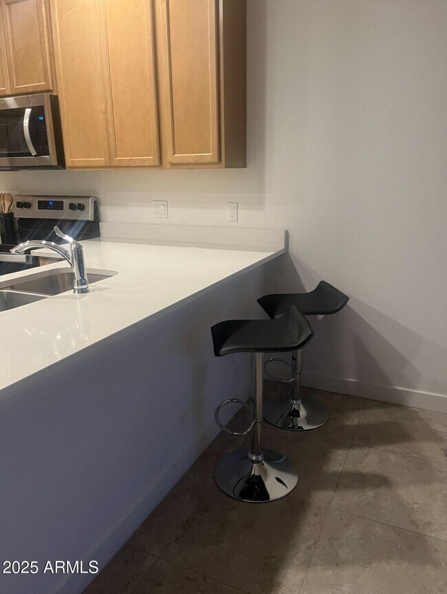 Building Photo - 2511 W Queen Creek Rd