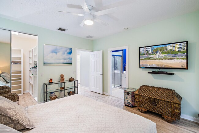 Building Photo - 116 Caravelle Dr