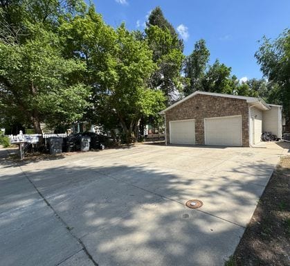 Building Photo - Fantastic 3 Bed 2 Bath Longmont Duplex! Av...