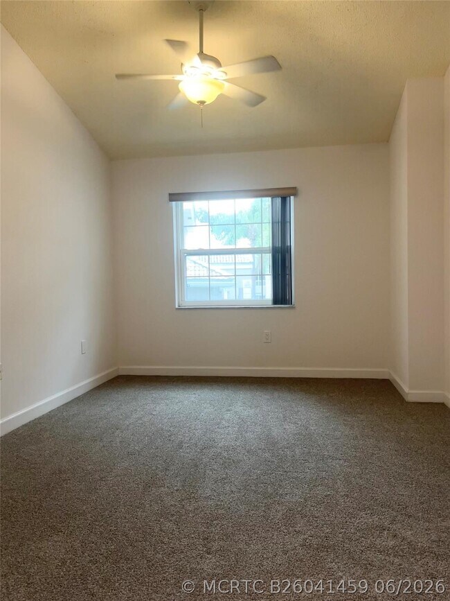 Building Photo - 2850 N Oakland Forest Dr