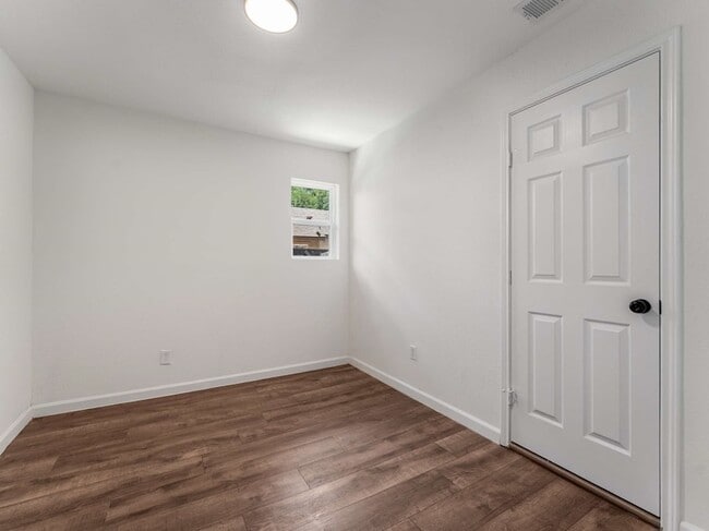 Building Photo - 1824 Arundel Dr