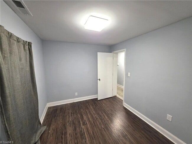 Building Photo - 902 N South St