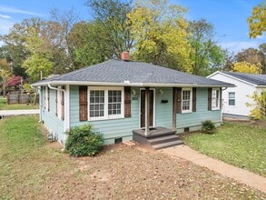 Building Photo - Corner-Lot Home Just Minutes from RSA & I-565!