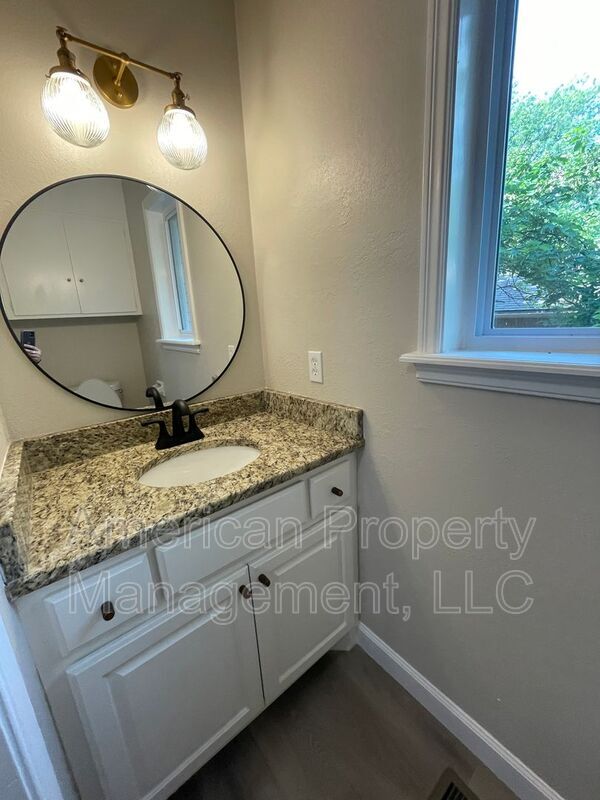 Building Photo - 7526 E 55th Pl
