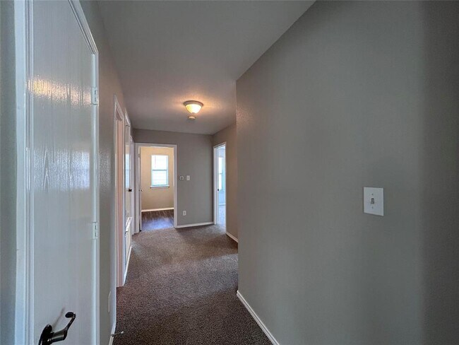 Building Photo - 8916 Ipswich Bay Dr