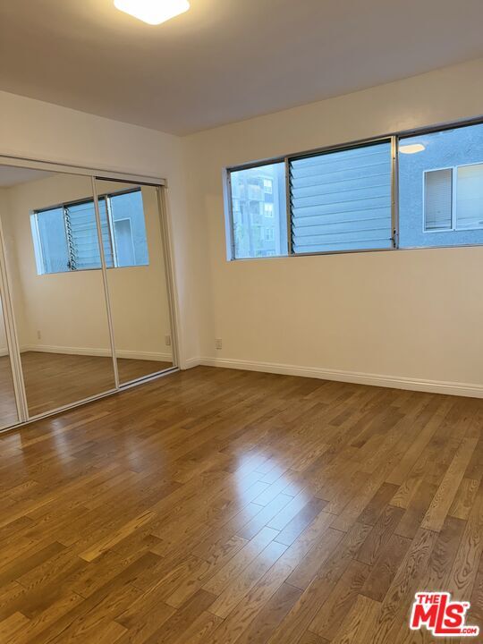 Building Photo - 6013 Carlton Way