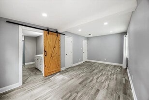 Building Photo - 555 N 68th Ave