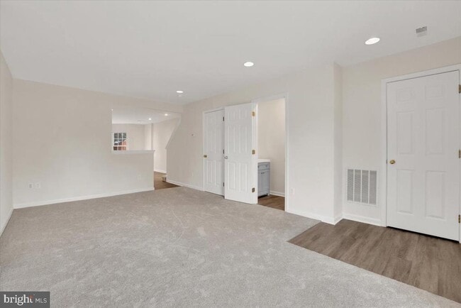 Building Photo - 43539 Kiplington Square