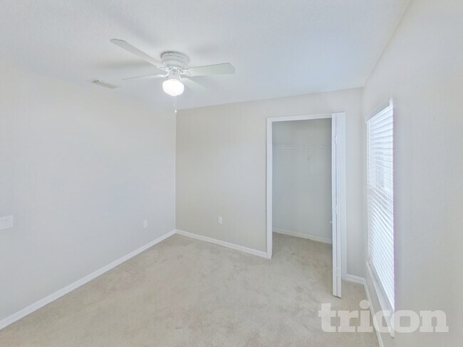 Building Photo - 945 Ridge Haven Dr