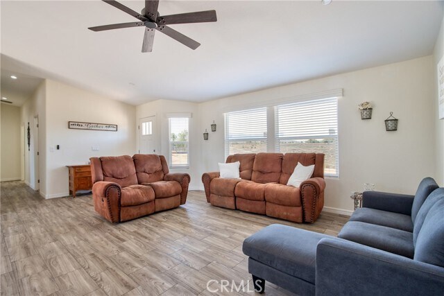 Building Photo - 35890 Meadow Ridge Rd