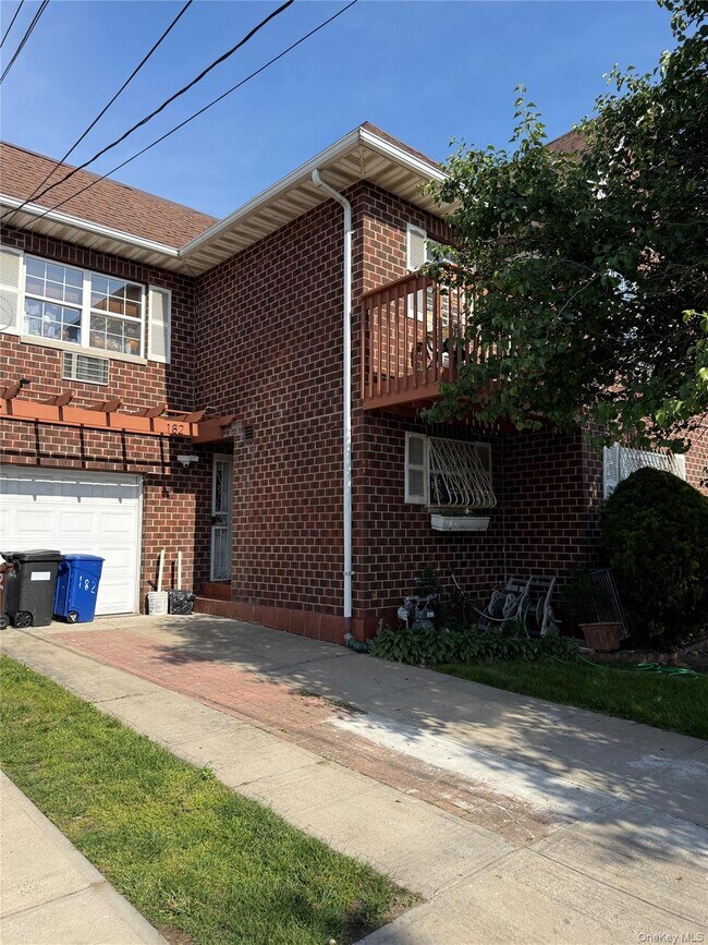 Building Photo - 1-82 Beach 61st St