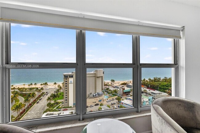 Building Photo - 3000 E Sunrise Blvd