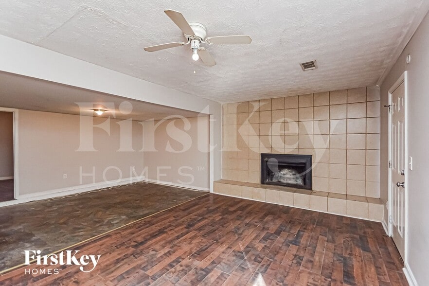 Building Photo - 975 Martin Rd