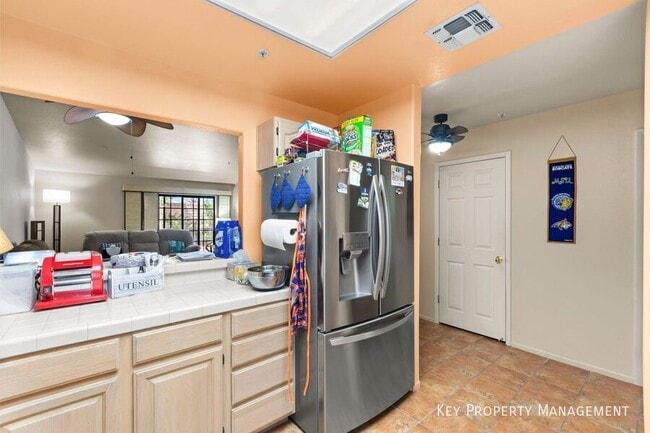 Building Photo - 2851 S Valley View Blvd