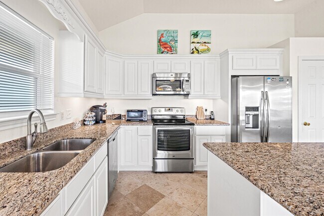 Building Photo - 22123 Cantina Dr