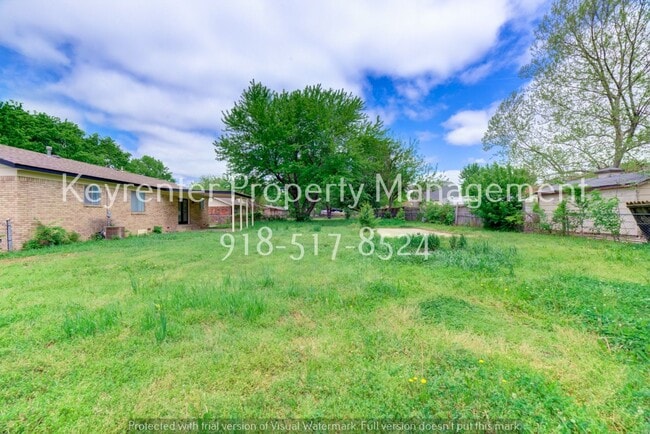 Building Photo - Recently Renovated 3 Bed 2 Bath in Collinsville!