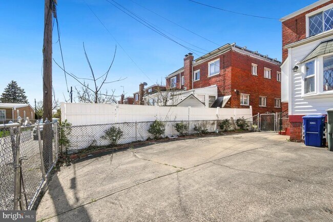 Building Photo - 7519 8th St NW