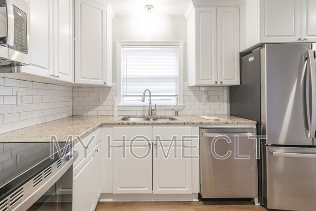 Building Photo - 3037 Marlowe Ave