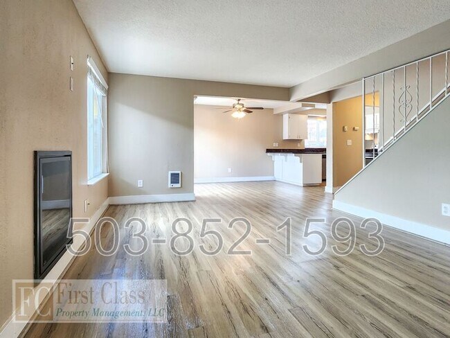 Building Photo - 4319 SE 37TH Ave