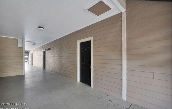 Building Photo - 13810 Sutton Park Dr N