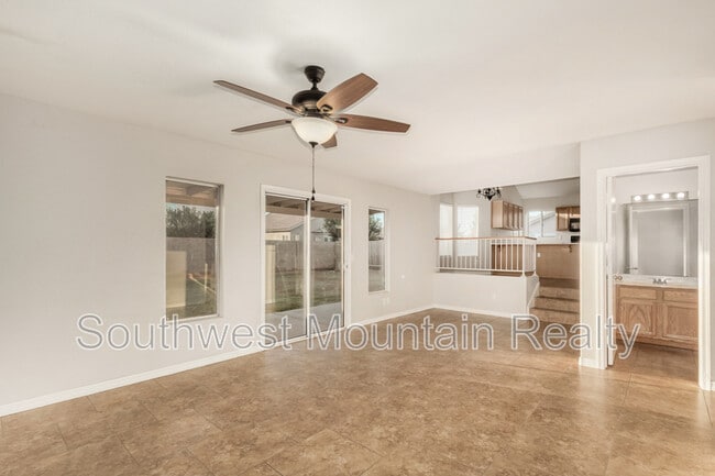 Building Photo - 1523 S Vine St