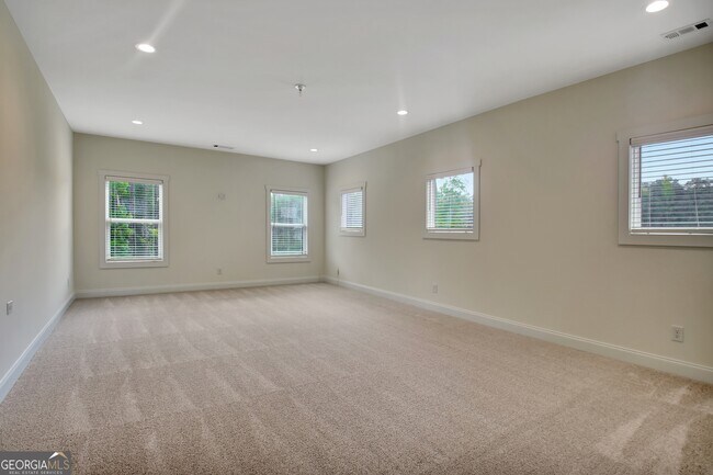 Building Photo - 255 Cicely Wy