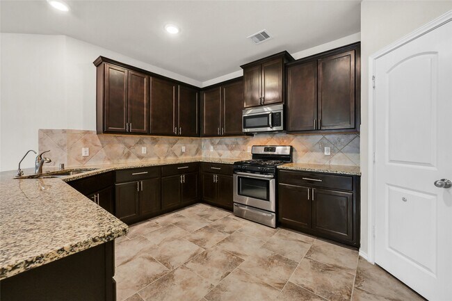 Building Photo - 23723 Giardini Dr