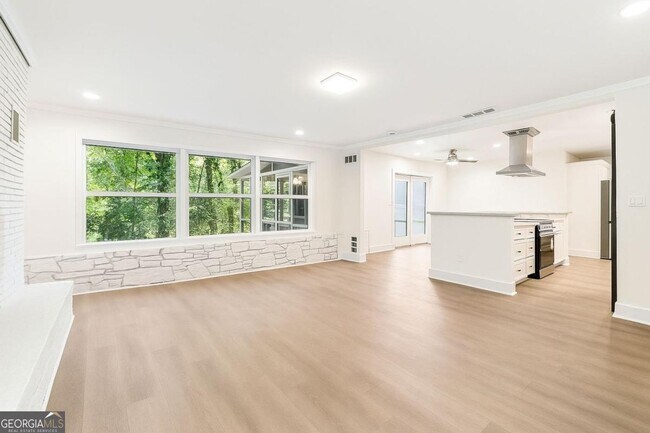 Building Photo - 1568 Niskey Lake Trail SW