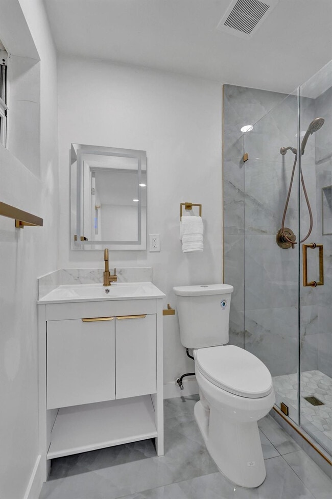 Building Photo - 4138 SW 48th Ct