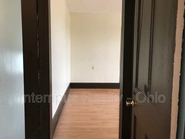 Building Photo - 236 E William St