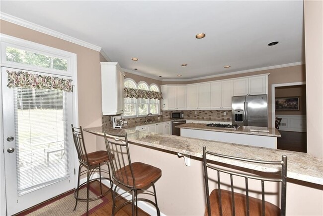 Building Photo - 735 Apsley Way