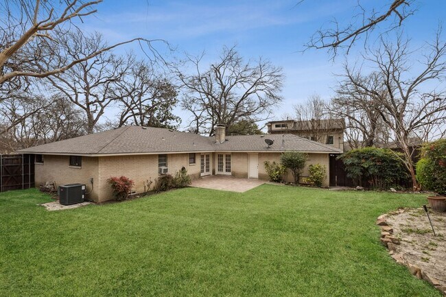 Building Photo - 9611 Meadowhill Dr