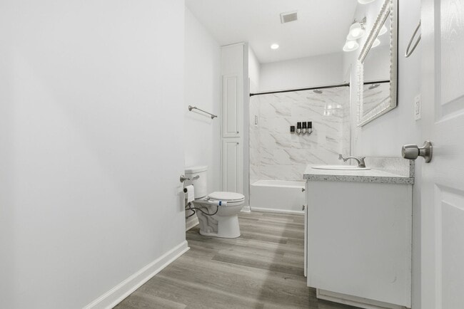 Building Photo - Downtown 3BR 2BA with Fenced Yard – 10 Minutes to Fort Benning