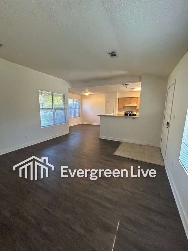 Building Photo - 60 Boreal Ct